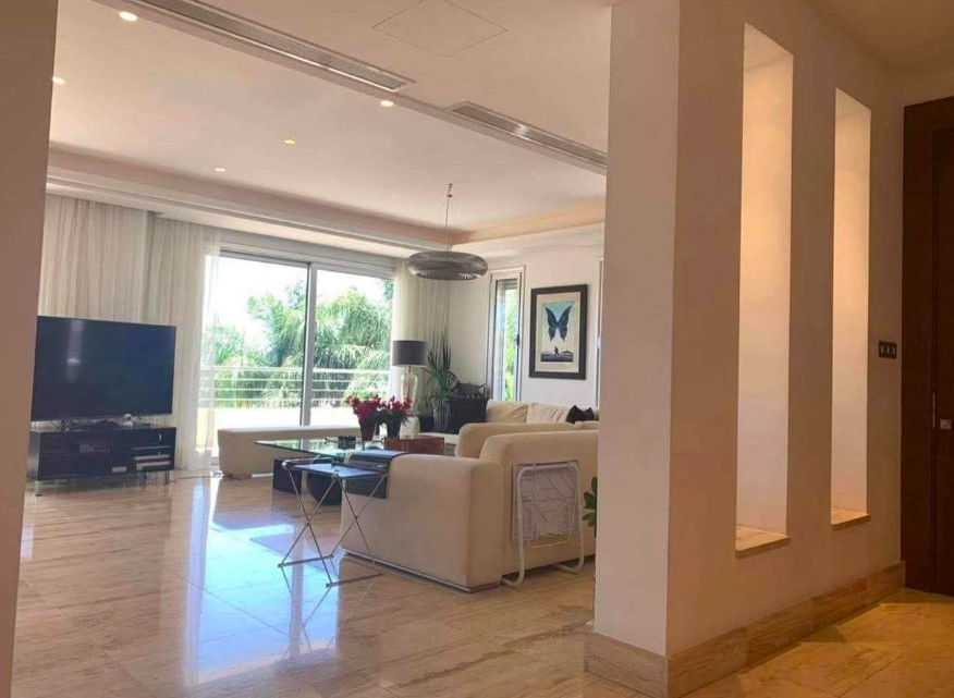 Casa en Agios Tychon, Chipre, 490 m² - imagen 1