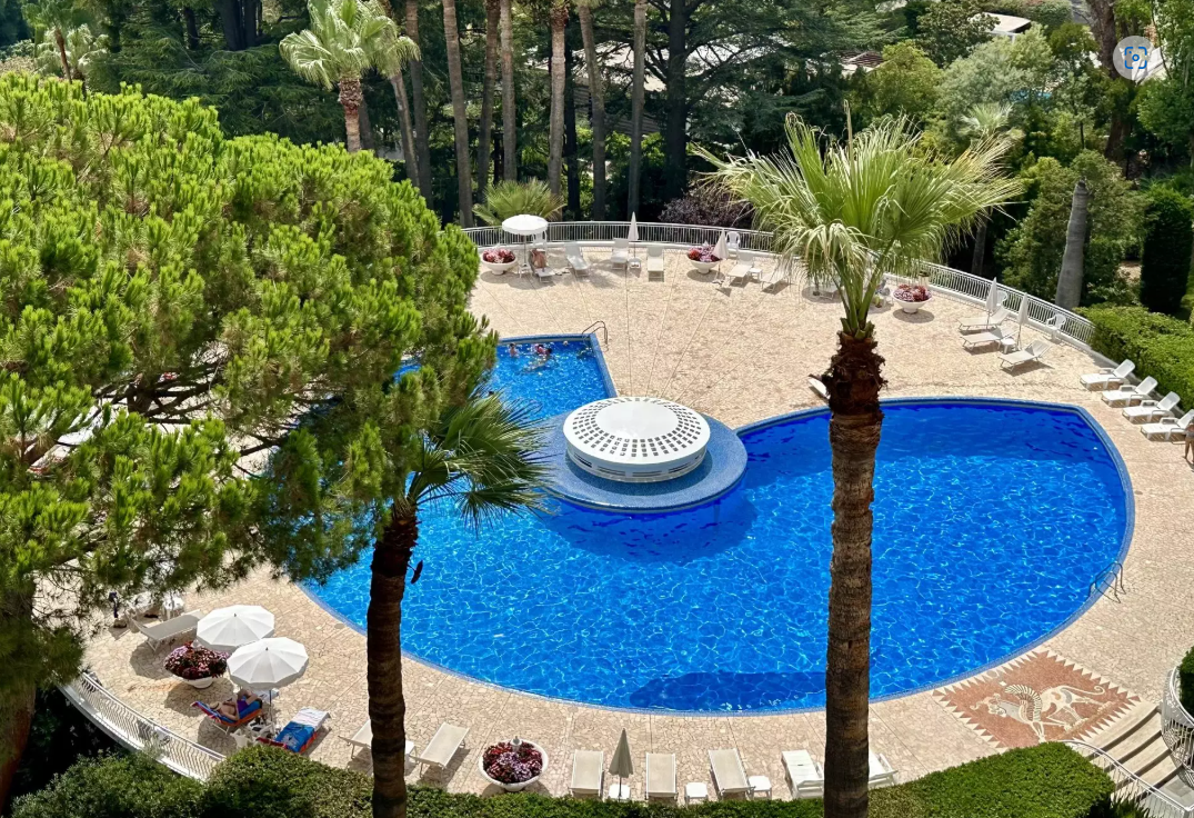 Apartment in Cannes, France, 118 m² - picture 2