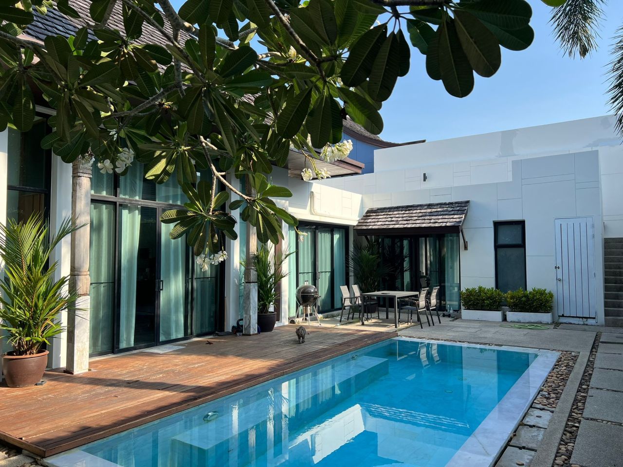 Villa in Phuket, Thailand, 215 m² - picture 1