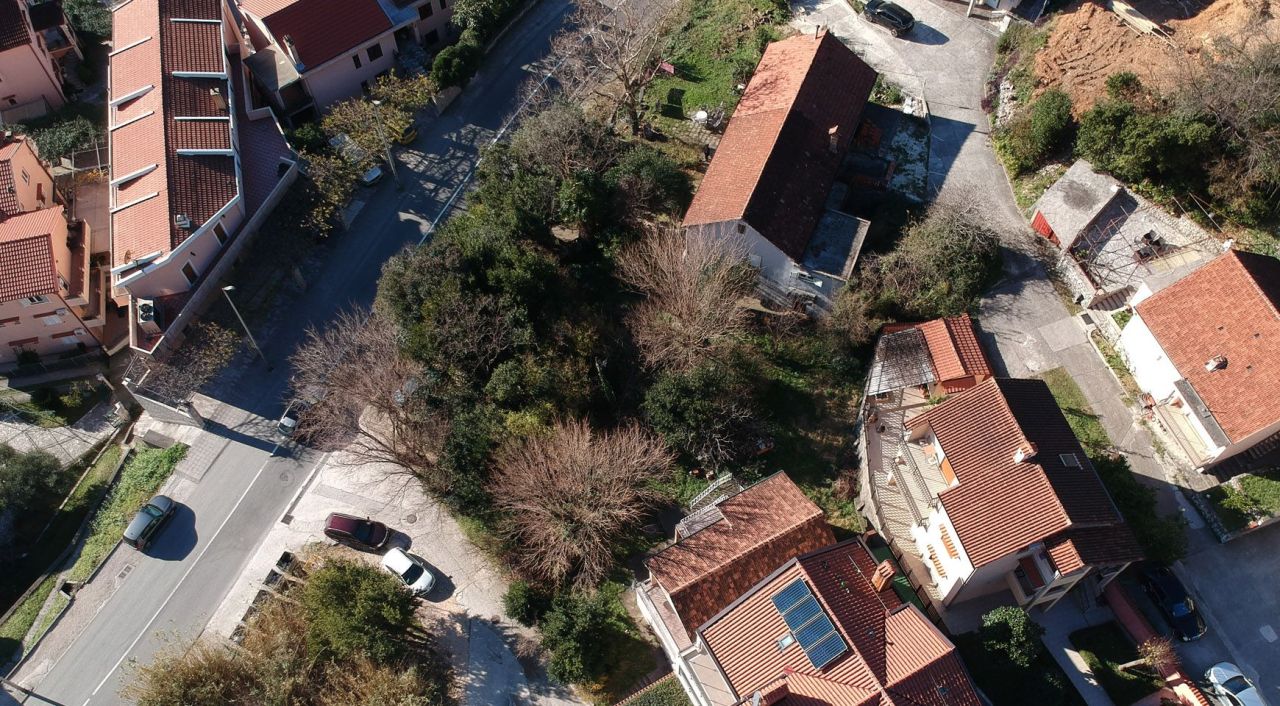 Terreno a Dobrota, Montenegro, 754 m2 - foto 4