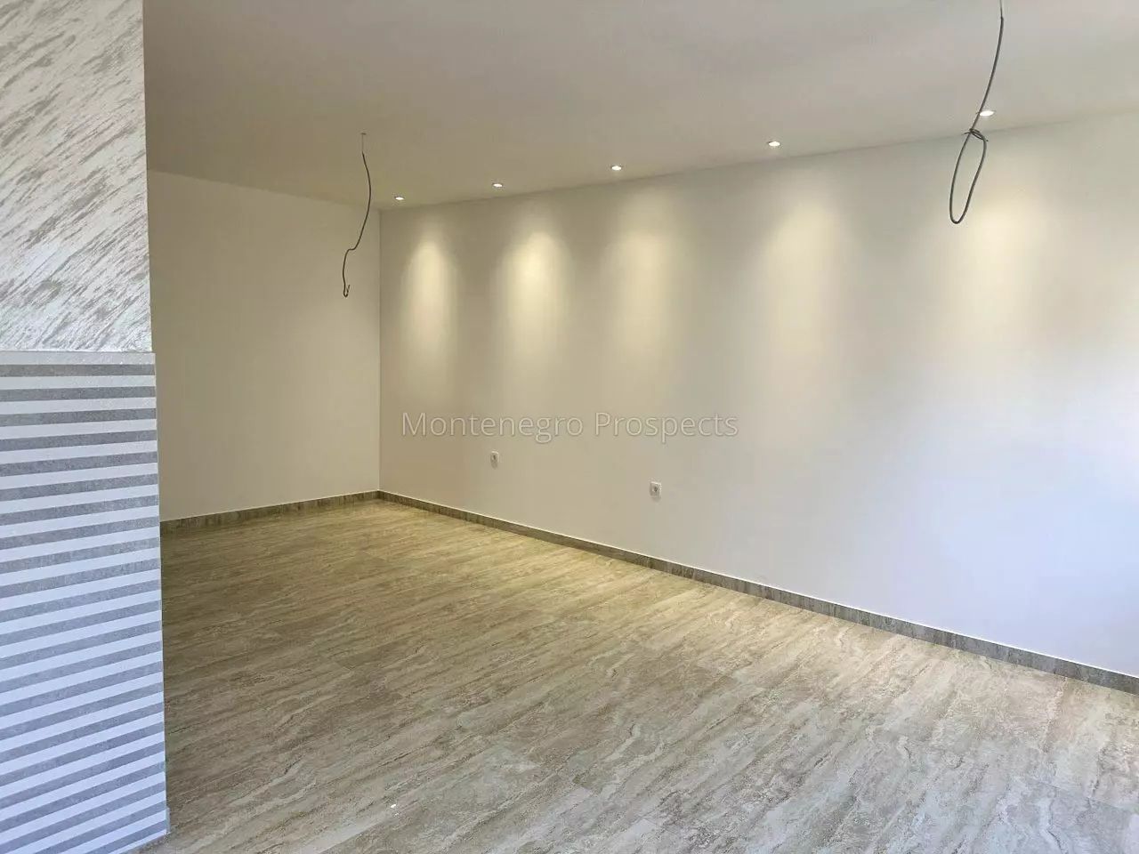 Apartamento en Tivat, Montenegro, 49 m² - imagen 2