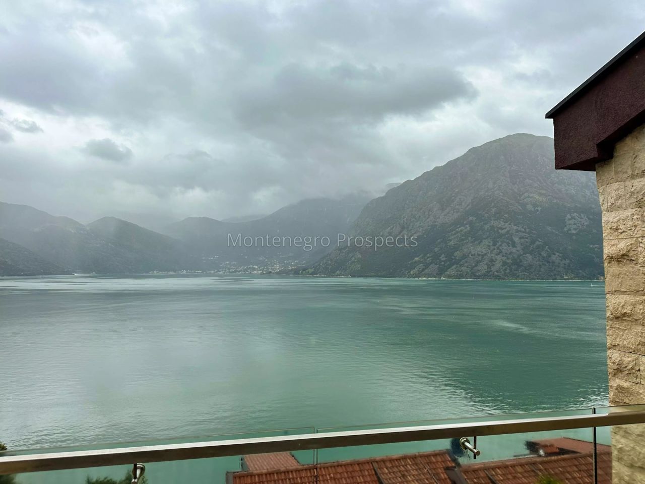 Apartment in Kotor, Montenegro, 69 m² - Foto 3