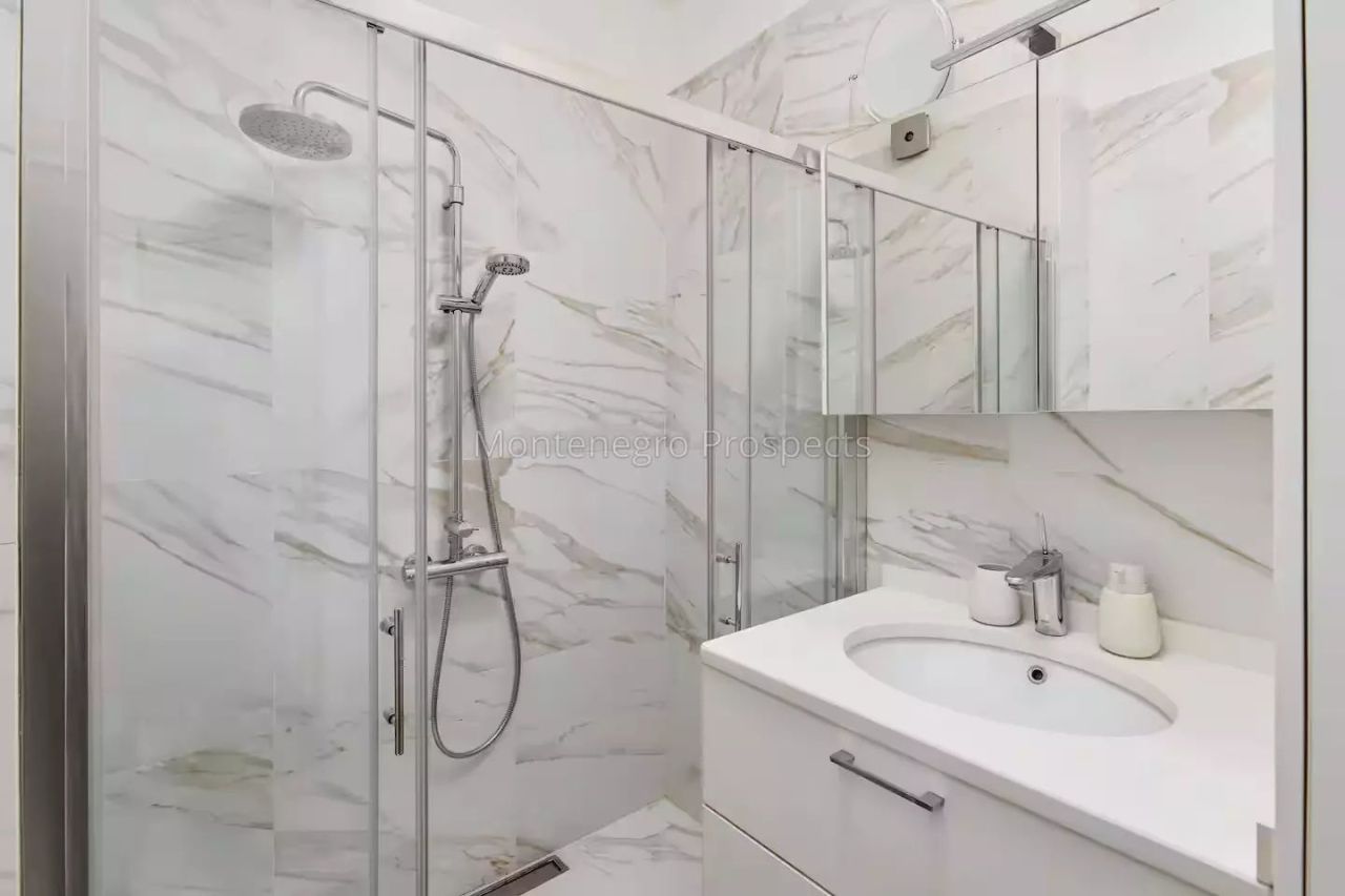 Apartment in Dobrota, Montenegro, 65 m² - Foto 12