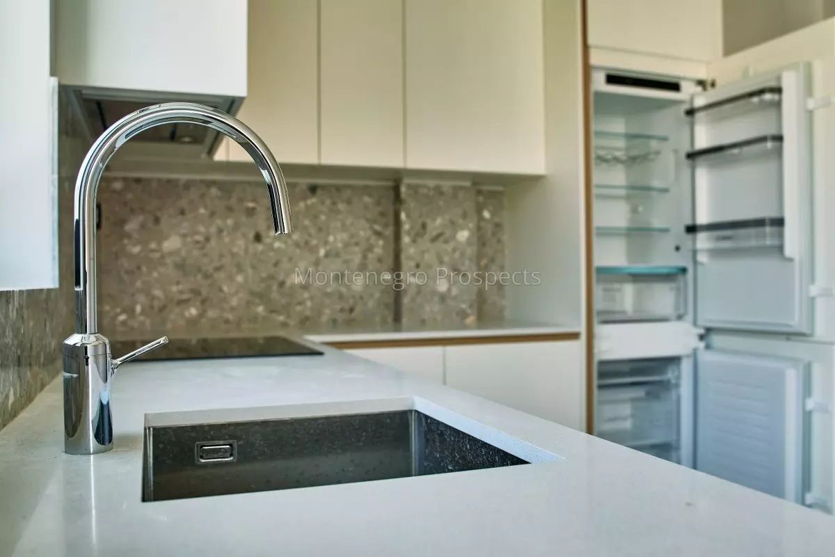 Appartamenti a Tivat, Montenegro, 102 m² - foto 3