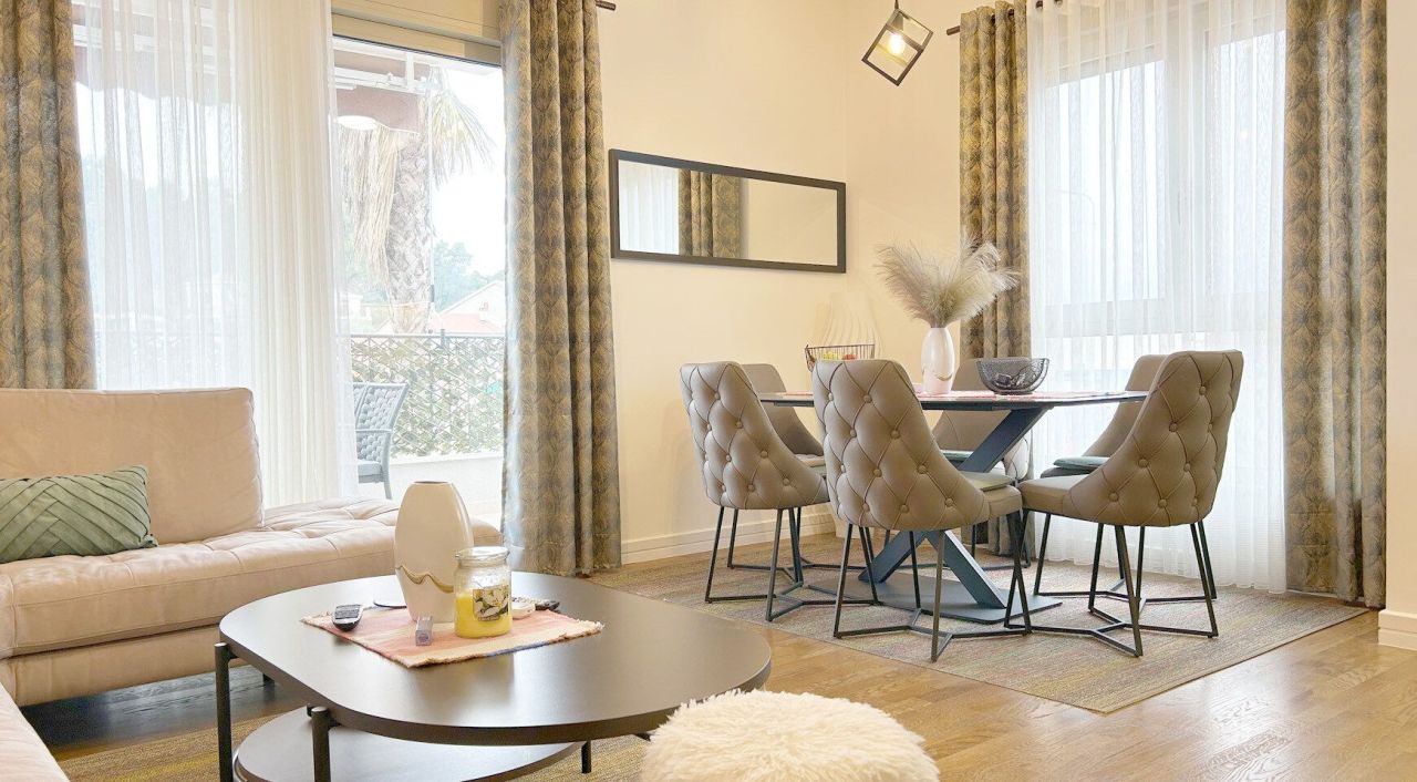 Flat in Tivat, Montenegro, 70 m² - picture 2