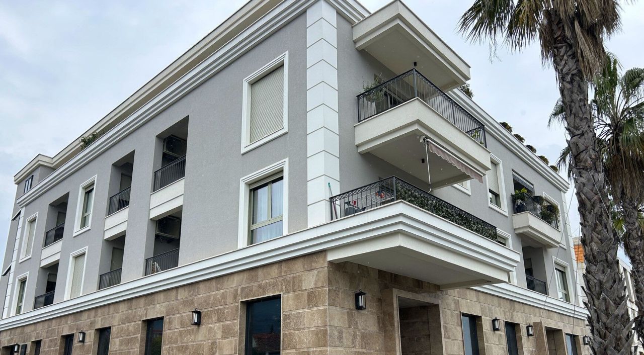 Flat in Tivat, Montenegro, 70 m² - picture 10