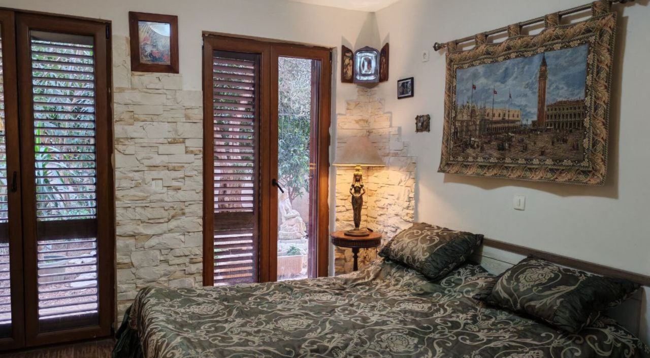 Flat in Petrovac, Montenegro, 69 m² - picture 1