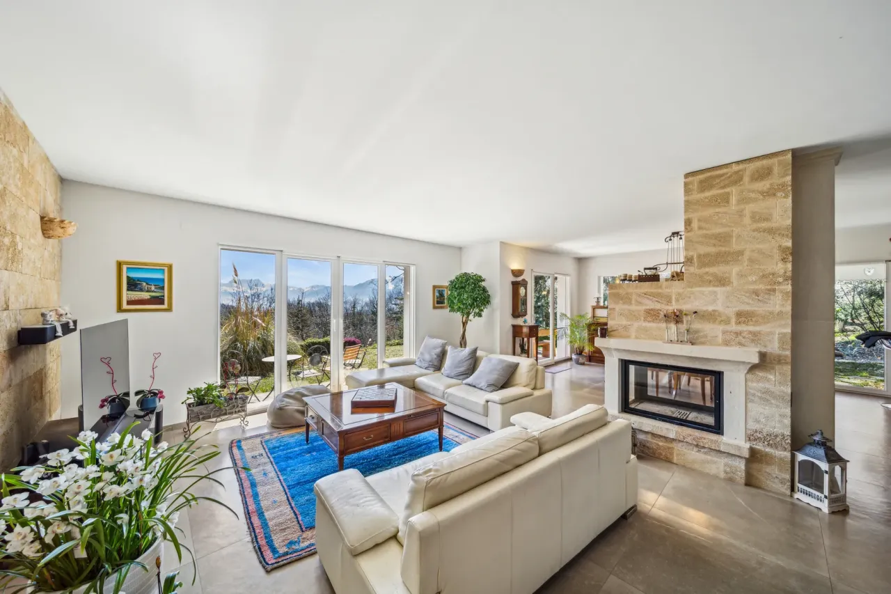 Villa dans le Canton de Vaud, Suisse, 270 m² - image 2