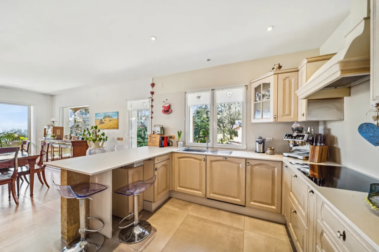 Villa dans le Canton de Vaud, Suisse, 270 m² - image 3