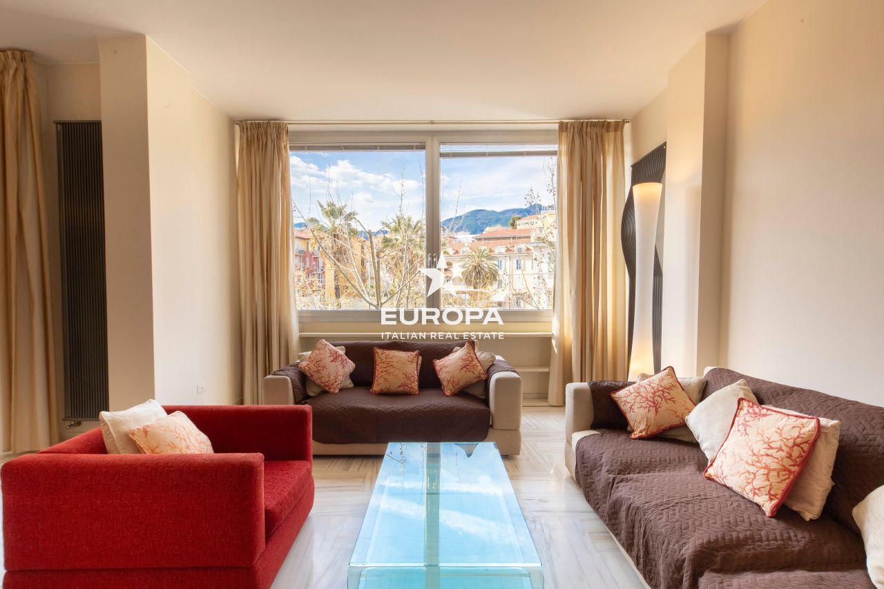 Flat in San Remo, Italy, 152 m² - picture 1