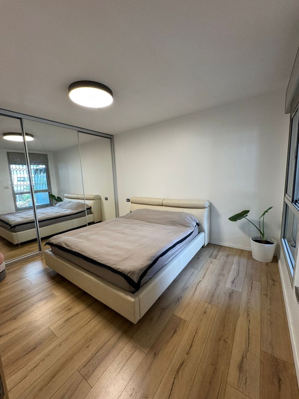 Flat in Tel Aviv, Israel, 100 m² - picture 2