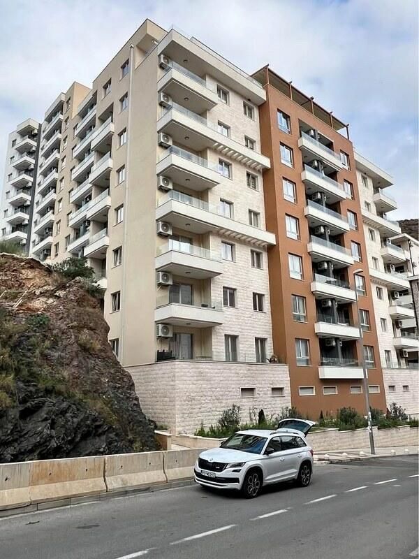 Appartement à Becici, Monténégro, 62 m² - image 1