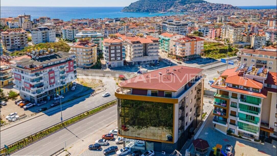 Bureau à Alanya, Turquie, 150 m² - image 1