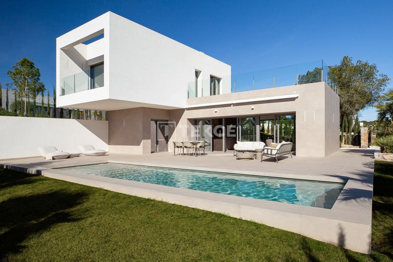 Villa in San Miguel de Salinas, Spanien, 150 m² - Foto 1