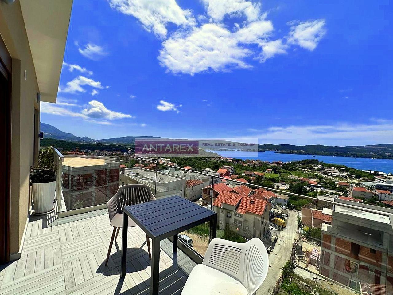 Apartamento en Tivat, Montenegro, 68 m² - imagen 1