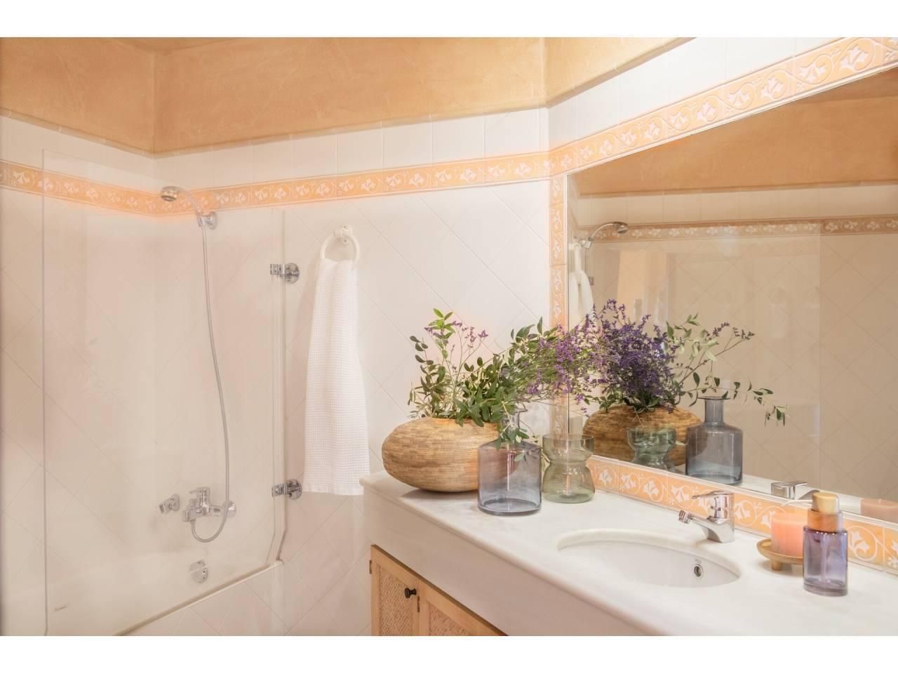 Villa à Sant Andreu de Llavaneres, Espagne, 476 m² - image 7