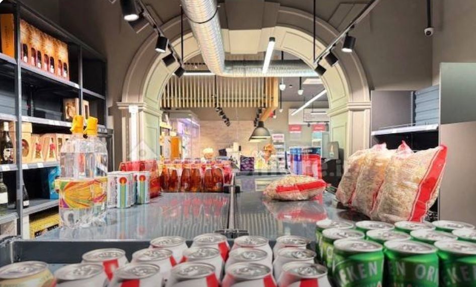 Shop in Rome, Italy, 450 m² - picture 9