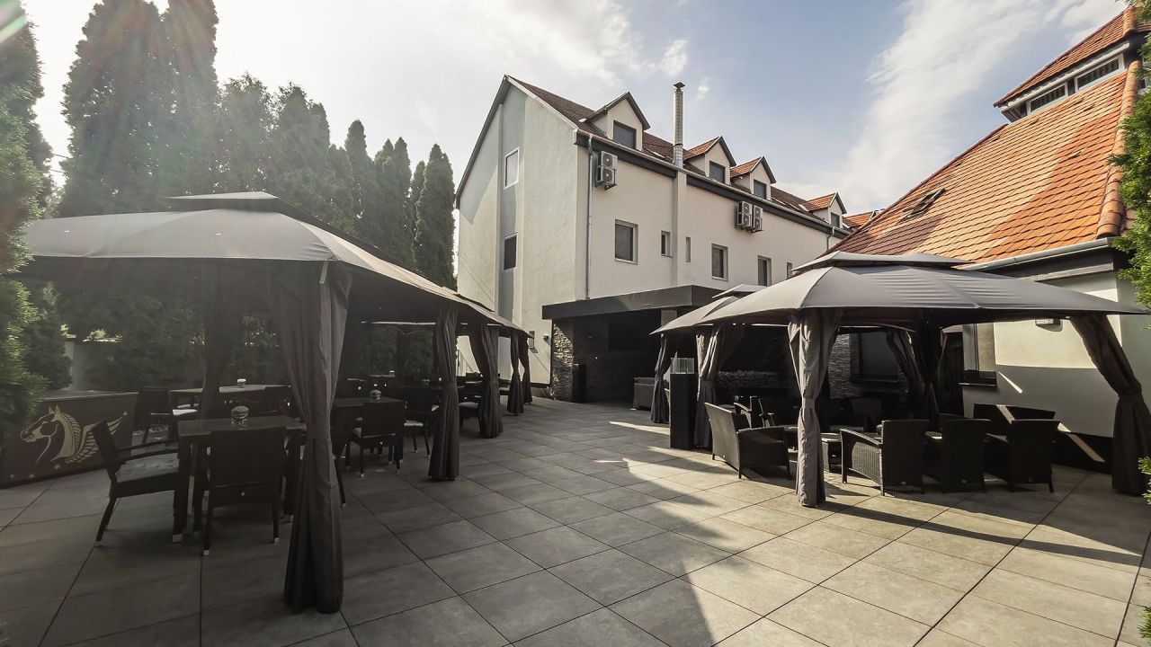 Hotel in Kecskemét, Ungarn, 2 100 m² - Foto 10