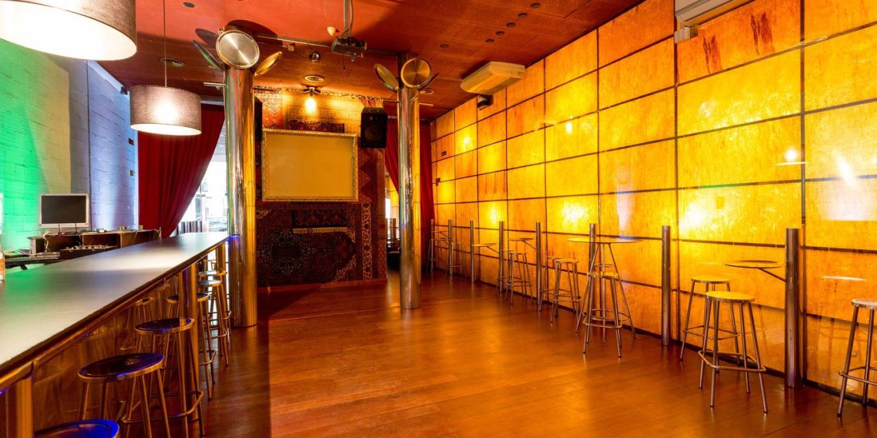 Cafetería, restaurante en Barcelona, España, 155 m² - imagen 1