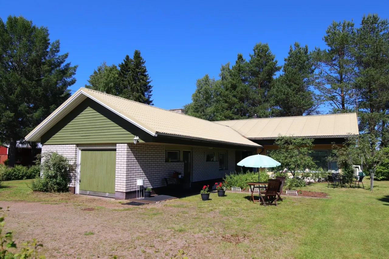 Maison à Oulu, Finlande, 150 m² - image 1
