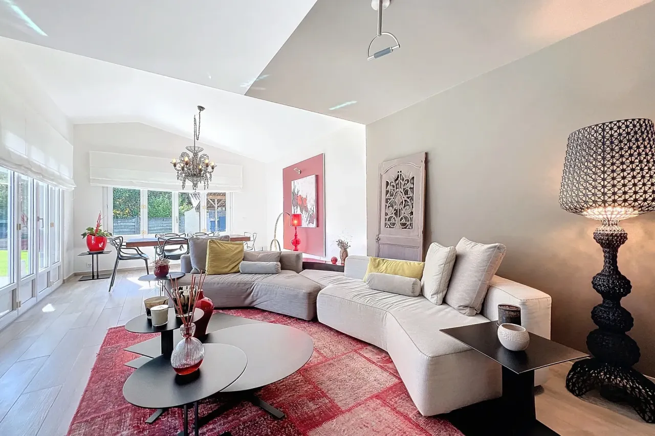 Villa dans le Canton de Vaud, Suisse, 160 m² - image 1