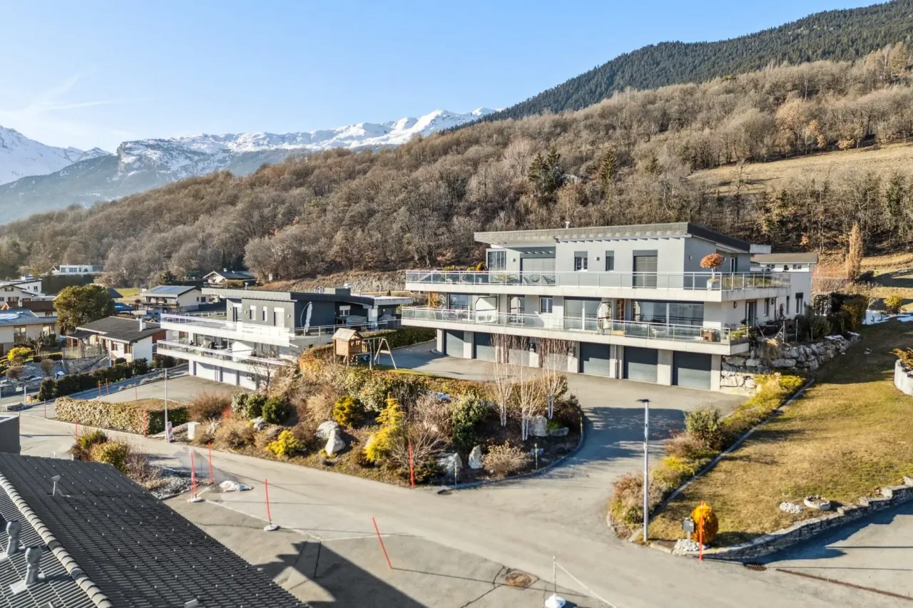 Apartment in Valais, Switzerland, 114 m² - picture 1