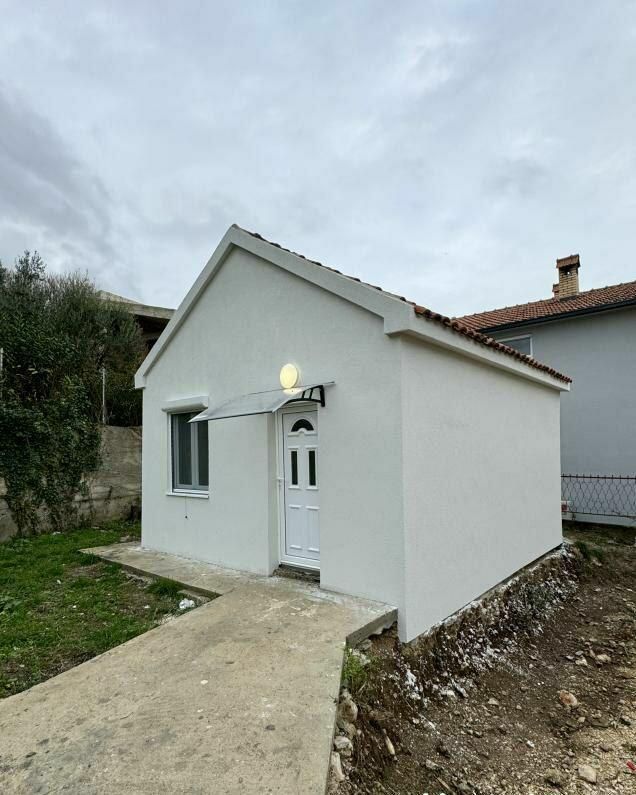 Maison à Šušanj, Monténégro, 26 m² - image 1