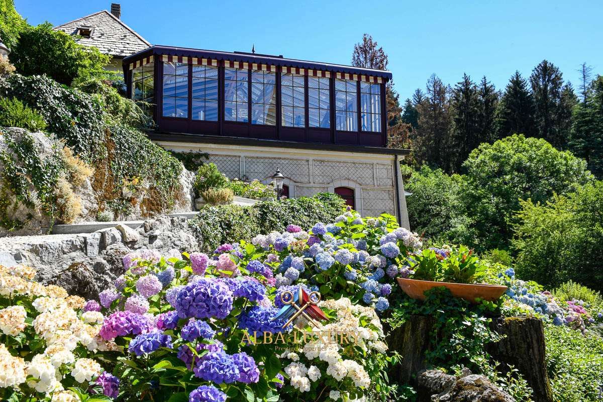 Villa on Lake Como, Italy, 1 800 m² - picture 11