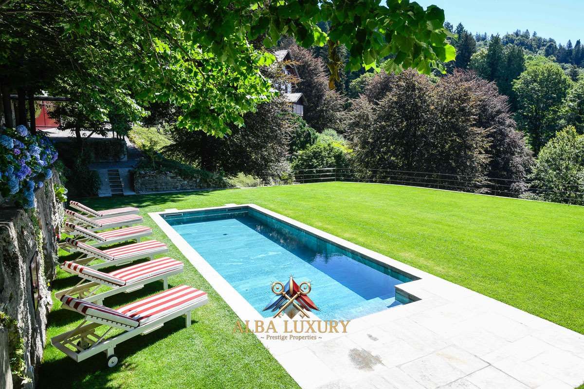 Villa on Lake Como, Italy, 1 800 m² - picture 14