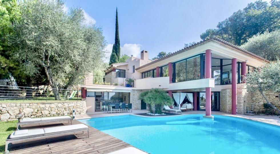Villa in Villefranche-sur-Mer, France, 350 m² - picture 1