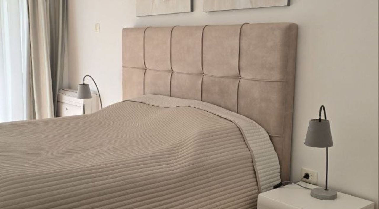 Piso en Budva, Montenegro, 77 m² - imagen 1