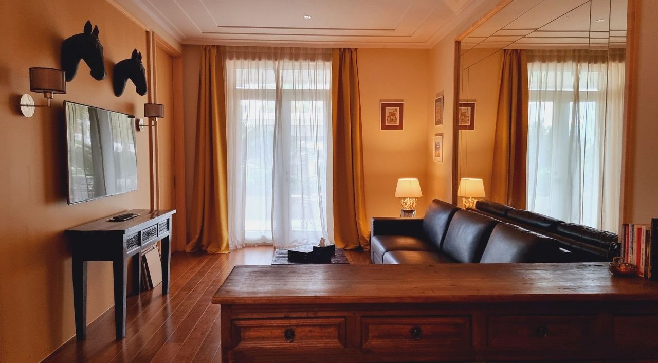 Apartment in Tivat, Montenegro, 74 m² - picture 4