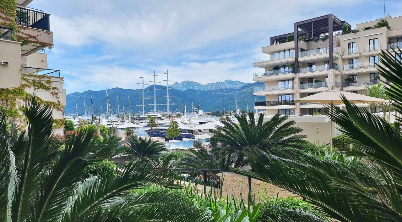 Apartment in Tivat, Montenegro, 74 m² - picture 2