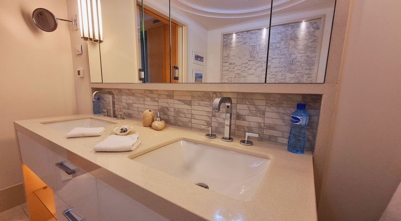 Apartment in Tivat, Montenegro, 74 m² - picture 14