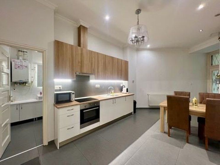 Appartement à Budapest, Hongrie, 85 m² - image 1