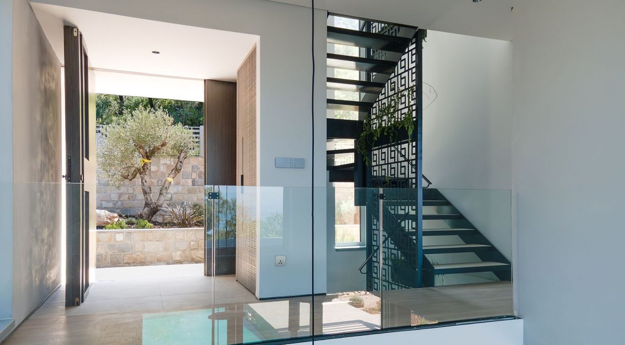 Villa in Sveti Stefan, Montenegro, 230 m² - picture 8