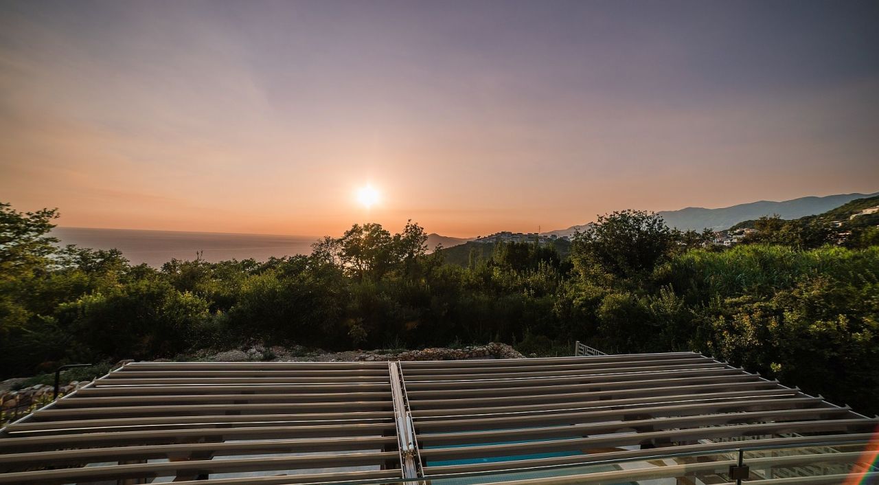 Villa in Sveti Stefan, Montenegro, 230 m² - picture 14