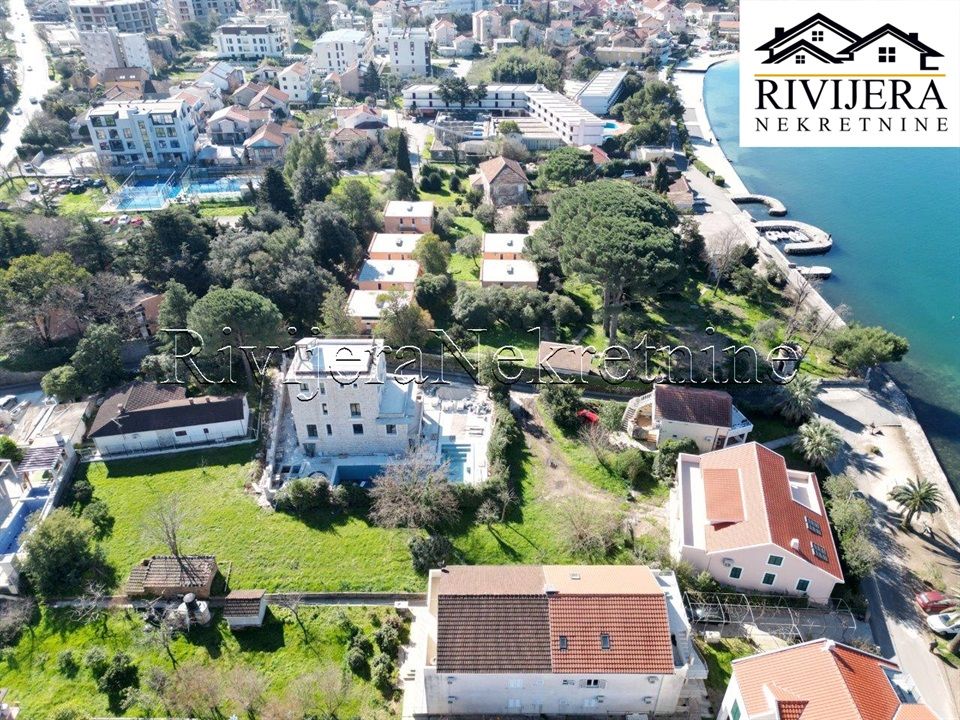 Villa à Tivat, Monténégro, 500 m² - image 9