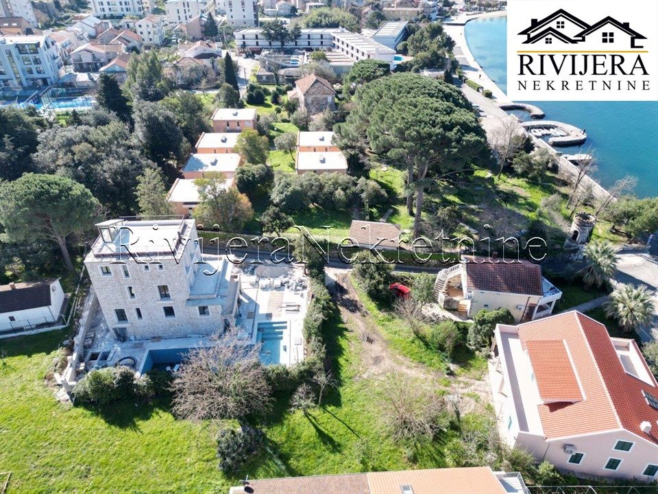 Villa à Tivat, Monténégro, 500 m² - image 8