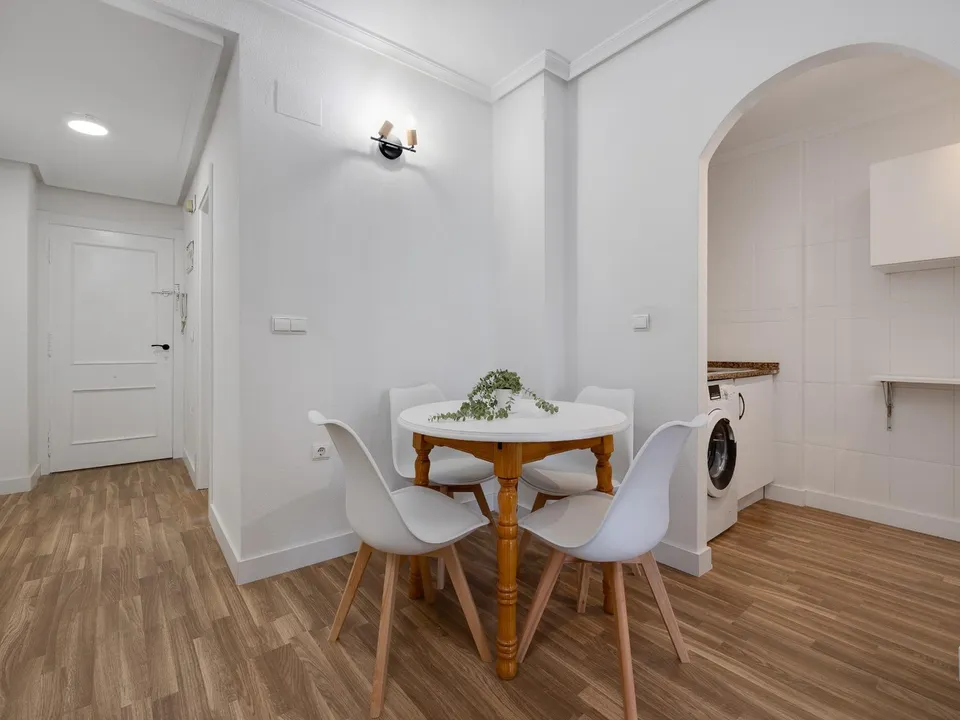 Studio in Torrevieja, Spain, 45 m² - picture 7