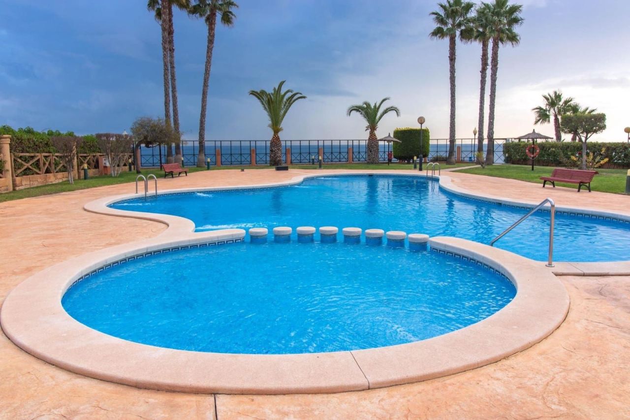 Flat in Orihuela Costa, Spain, 79 m² - picture 1