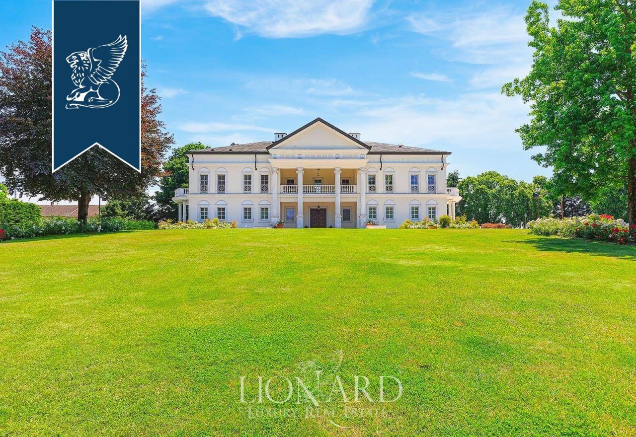 Villa en Pavía, Italia, 1 800 m² - imagen 7