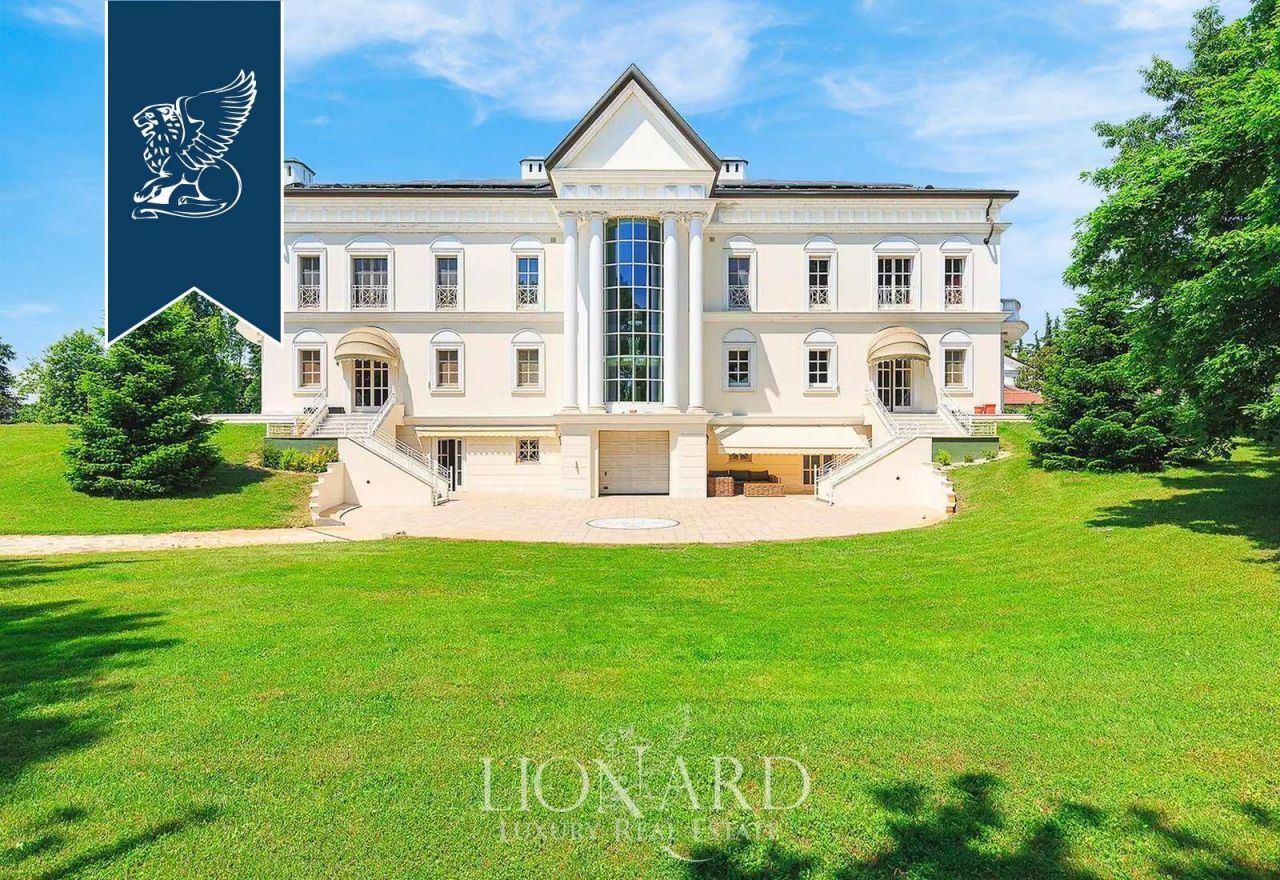 Villa en Pavía, Italia, 1 800 m² - imagen 9