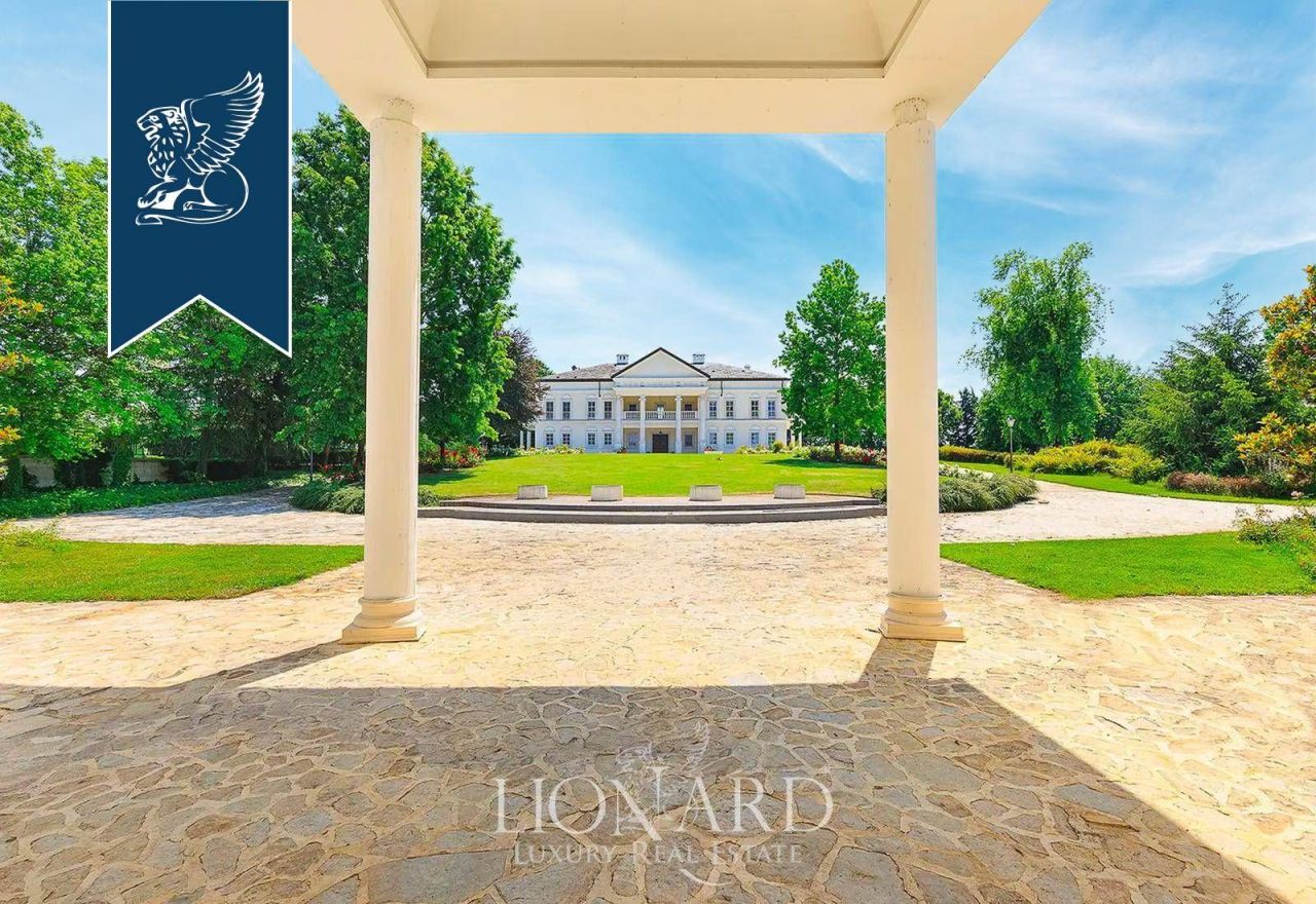 Villa en Pavía, Italia, 1 800 m² - imagen 10