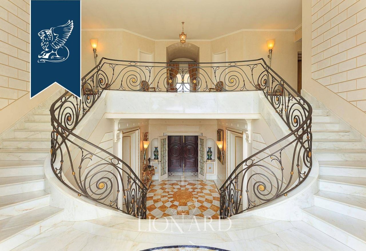 Villa en Pavía, Italia, 1 800 m² - imagen 14