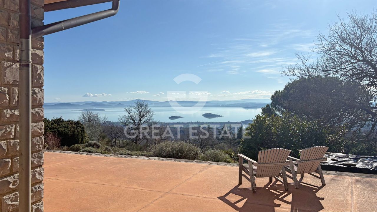 House in Lisciano Niccone, Italy, 226 m² - picture 1