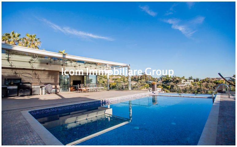 Villa in Cannes, France, 320 m² - picture 1