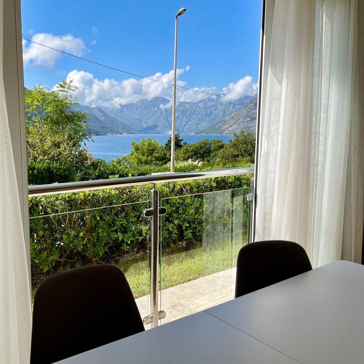 Apartment in Kotor, Montenegro, 68 m² - picture 1