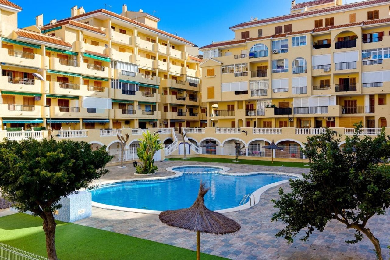 Estudio en Torrevieja, España, 28 m² - imagen 1