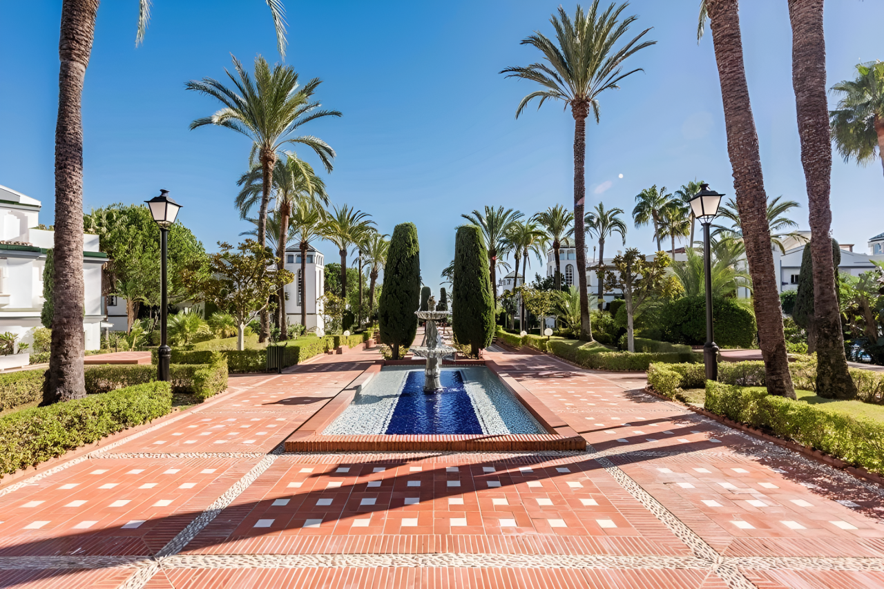 Flat in Estepona, Spain, 117 m² - picture 6